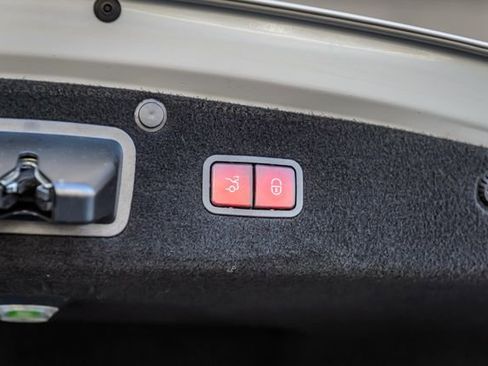 Used 2015 Mercedes-Benz S 550 Sedan image 13