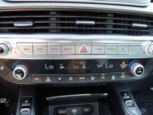 Certified 2022 Kia Telluride SX w/ Nightfall Edition Package AWD/4WD image 30
