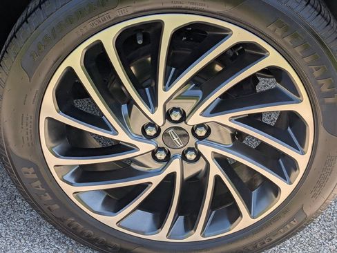 Used 2019 Lincoln Nautilus Reserve AWD/4WD image 20