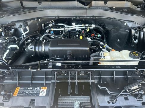 Used 2023 Ford Explorer XLT w/ Equipment Group 202A RWD image 21