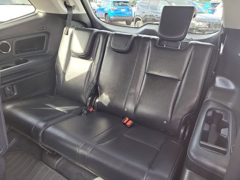 Used 2021 Subaru Ascent Touring AWD/4WD image 16