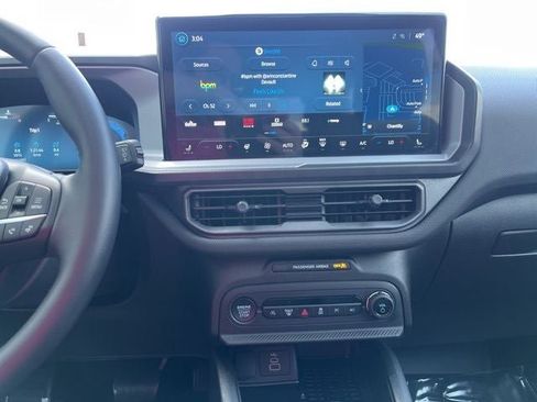 Certified 2025 Ford Bronco Sport Outer Banks w/ Outer Banks Tech Package+ AWD/4WD image 30