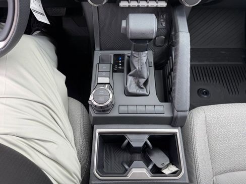 New 2026 Toyota 4Runner SR5 image 24