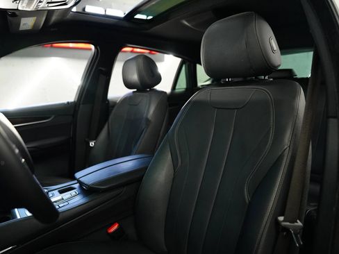 Used 2019 BMW X6 sDrive35i RWD image 13