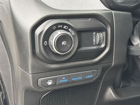 Used 2025 Jeep Wrangler Unlimited Sport S 4xe AWD/4WD image 31