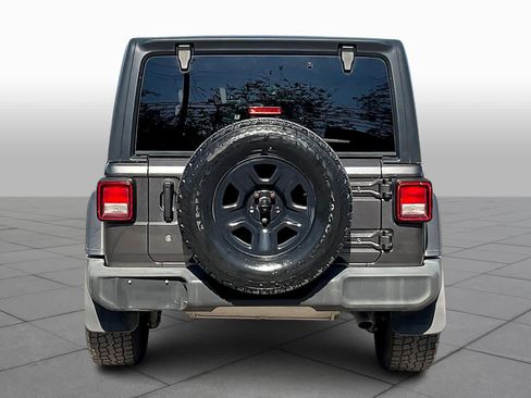 Used 2019 Jeep Wrangler Unlimited Sport image 7