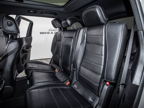 Used 2025 Mercedes-Benz GLS 580 4MATIC image 15