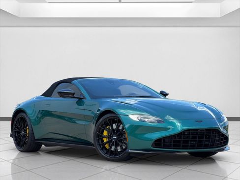 Used 2022 Aston Martin V8 Vantage Roadster RWD image 1