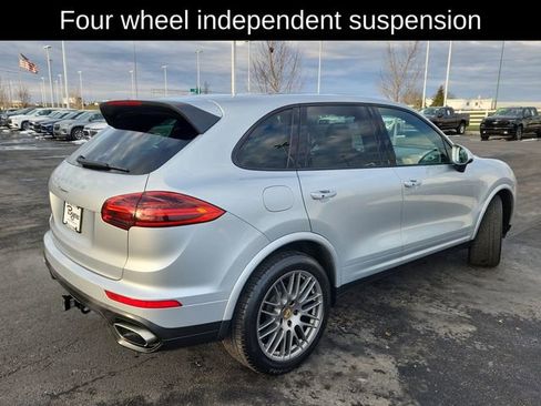 Used 2018 Porsche Cayenne Platinum Edition image 8