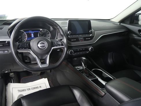Used 2023 Nissan Altima 2.5 SR image 17