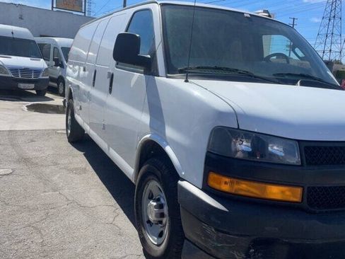 Used 2019 Chevrolet Express 2500 Extended w/ Driver Convenience Package RWD image 3