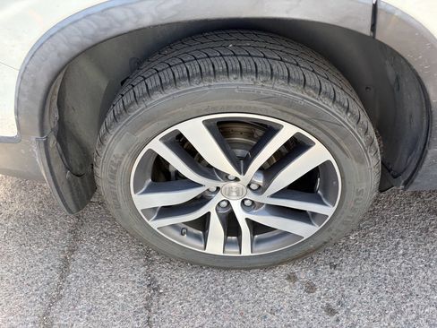 Used 2017 Honda Pilot Elite image 11