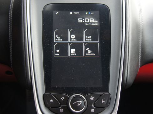 Used 2019 McLaren 570S Spider image 22