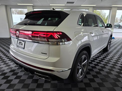 New 2024 Volkswagen Atlas Cross Sport SEL R-Line AWD/4WD image 3