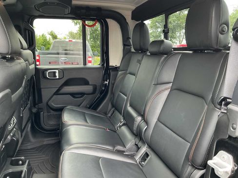 Used 2022 Jeep Gladiator Mojave w/ LED Lighting Group AWD/4WD image 25