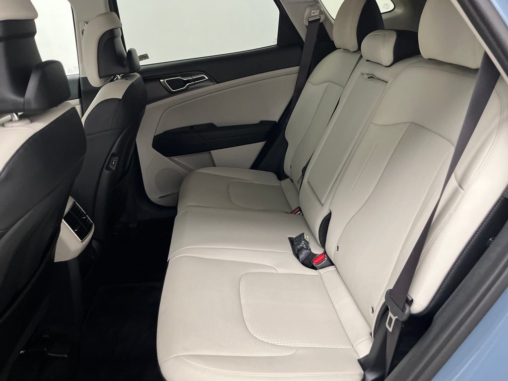 Used 2026 Kia Sportage EX AWD/4WD image 15