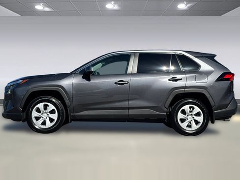 Used 2025 Toyota RAV4 LE AWD/4WD image 2