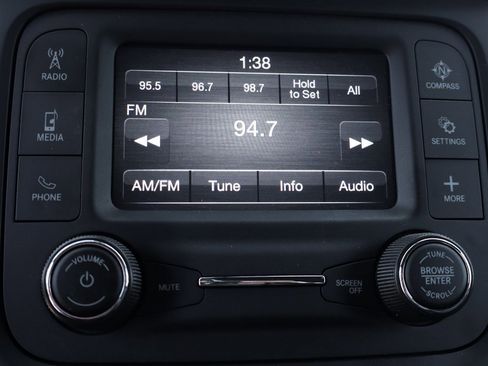 Used 2024 RAM 2500 Tradesman w/ Chrome Appearance Group image 28