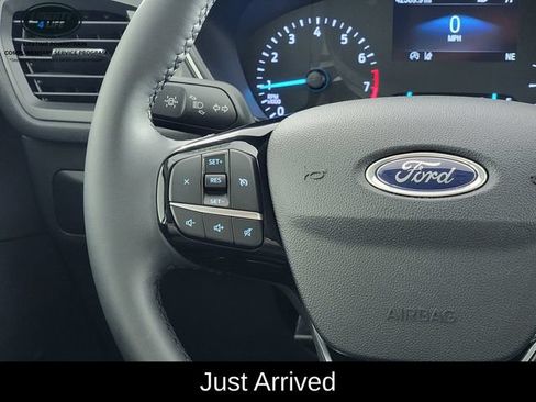 Used 2022 Ford Escape SE w/ Cold Weather Package FWD image 25