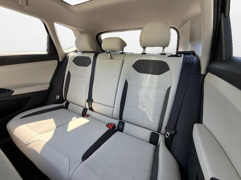 New 2026 Volkswagen Taos SE AWD/4WD image 12