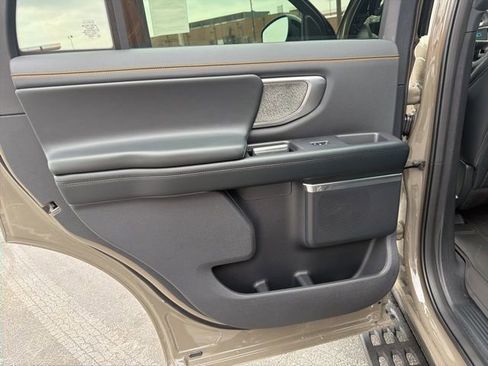 New 2026 Ford Expedition Tremor image 32