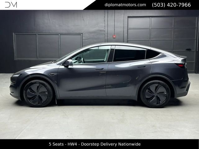 Used 2026 Tesla Model Y Long Range AWD/4WD image 4