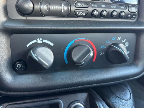 Used 2002 Chevrolet Camaro Z28 w/ SS Performance/Appearance Pkg image 25