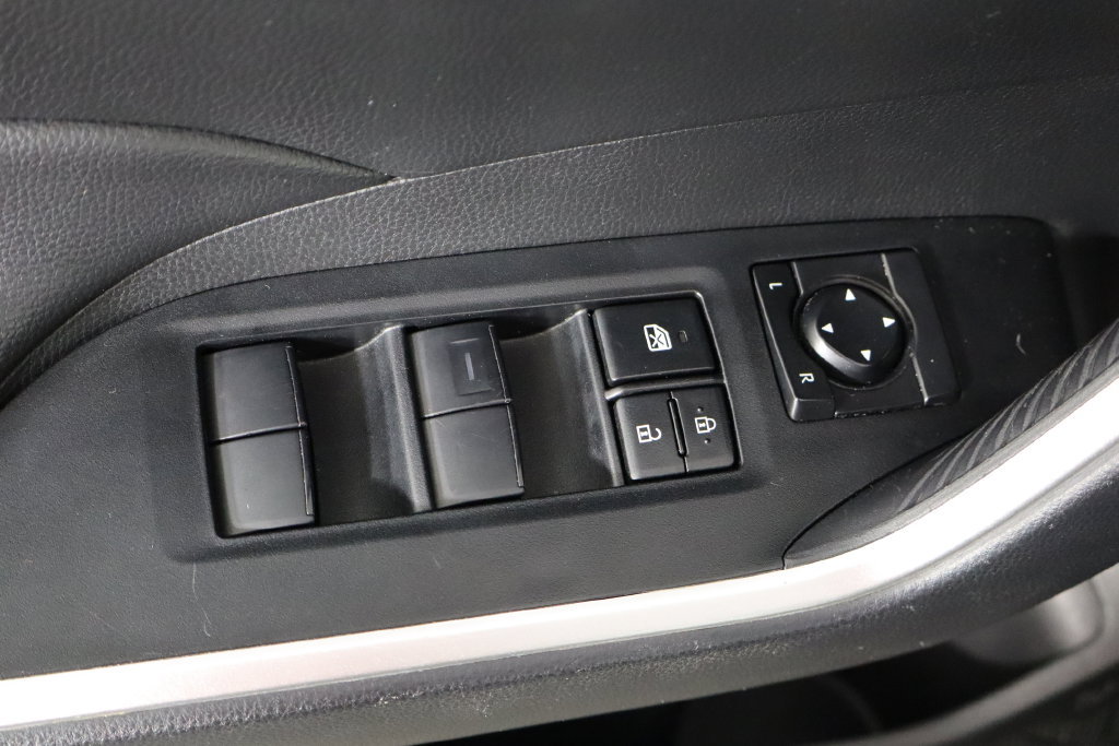 Used 2024 Toyota RAV4 LE FWD image 20