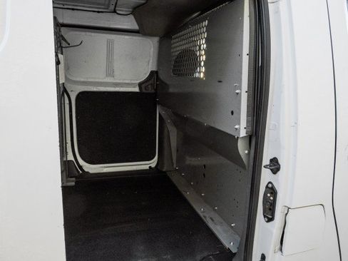 Used 2020 Nissan NV200 S FWD image 31