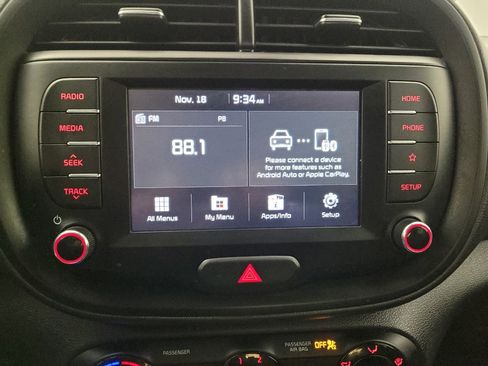 Used 2021 Kia Soul S image 25