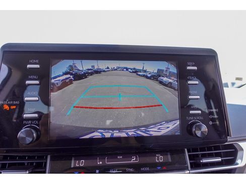 Certified 2021 Toyota Sienna LE FWD image 23