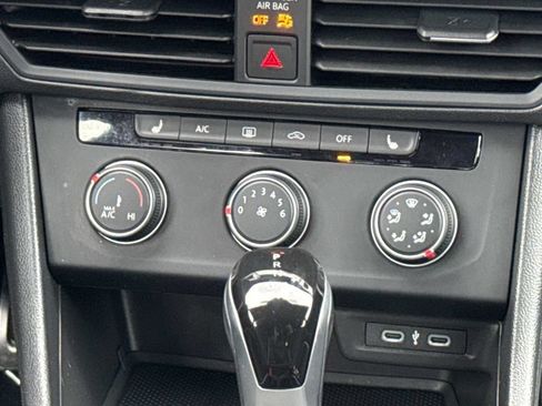 Certified 2024 Volkswagen Jetta Sport FWD image 14