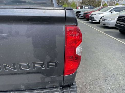 Used 2018 Toyota Tundra Limited w/ Limited Premium Package AWD/4WD image 17
