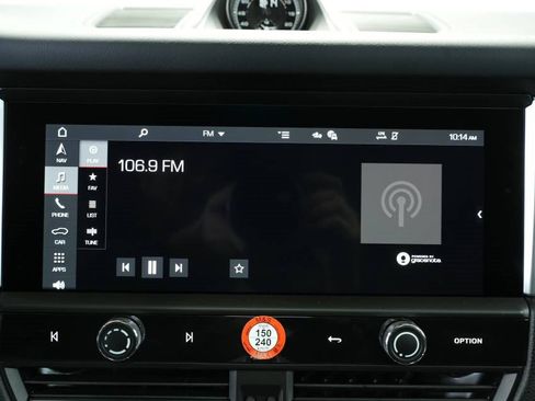 New 2026 Porsche Macan image 18