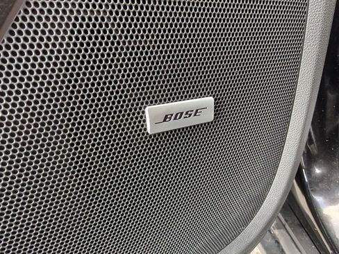 Used 2023 Chevrolet Traverse RS image 15