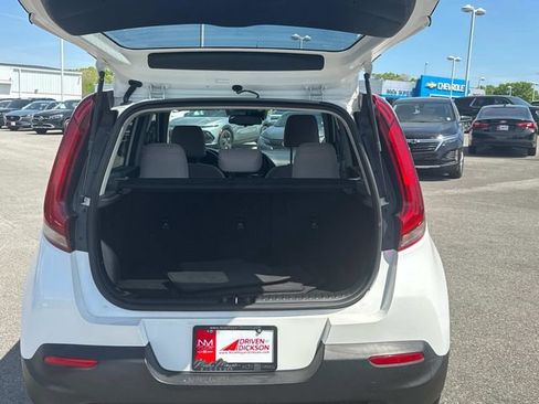Used 2020 Kia Soul EX FWD image 13