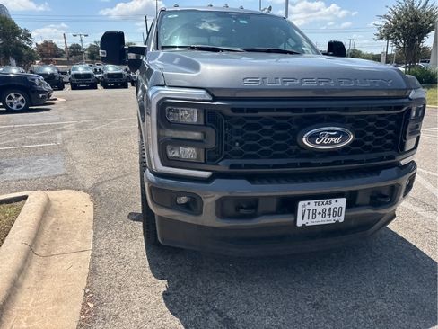 Used 2024 Ford F250 Lariat w/ Sport Appearance Package AWD/4WD image 3