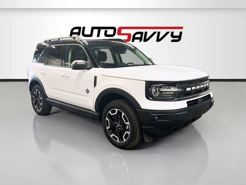 Used 2024 Ford Bronco Sport Outer Banks w/ Tech Package AWD/4WD image 1
