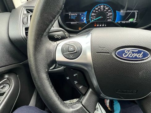 Used 2017 Ford C-MAX SE w/ Equipment Group 202A FWD image 14
