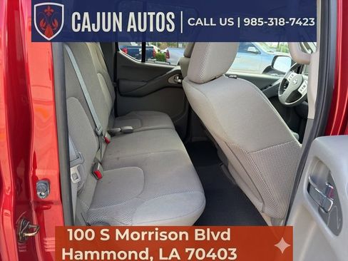 Used 2015 Nissan Frontier SV RWD image 11