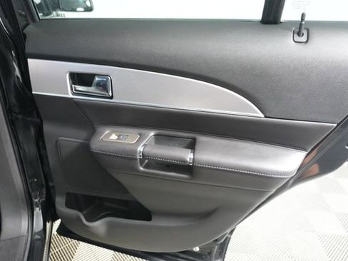 Used 2013 Lincoln MKX AWD image 30