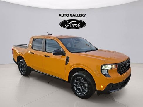 New 2026 Ford Maverick XLT w/ XLT Luxury Package FWD image 3