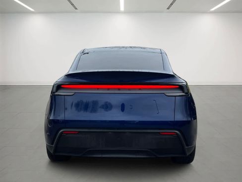 Used 2026 Tesla Model Y 2WD image 5