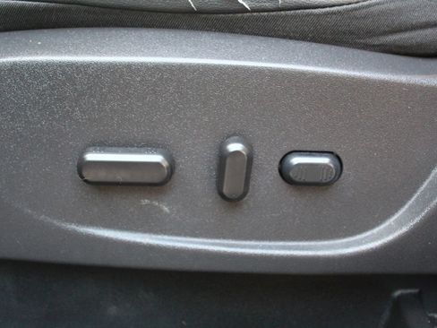 Used 2018 Ford Escape SE w/ Ford Safe & Smart Package AWD/4WD image 26