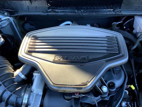 Used 2023 GMC Acadia AT4 w/ Technology Package AWD/4WD image 30
