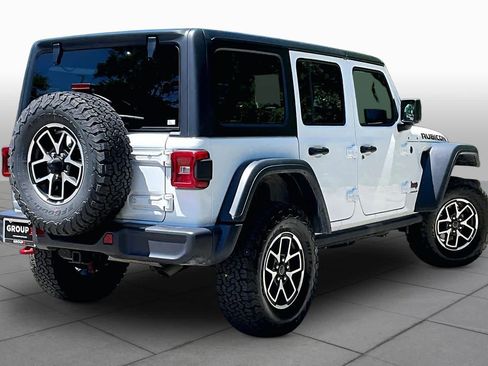 Used 2026 Jeep Wrangler Unlimited Rubicon AWD/4WD image 13