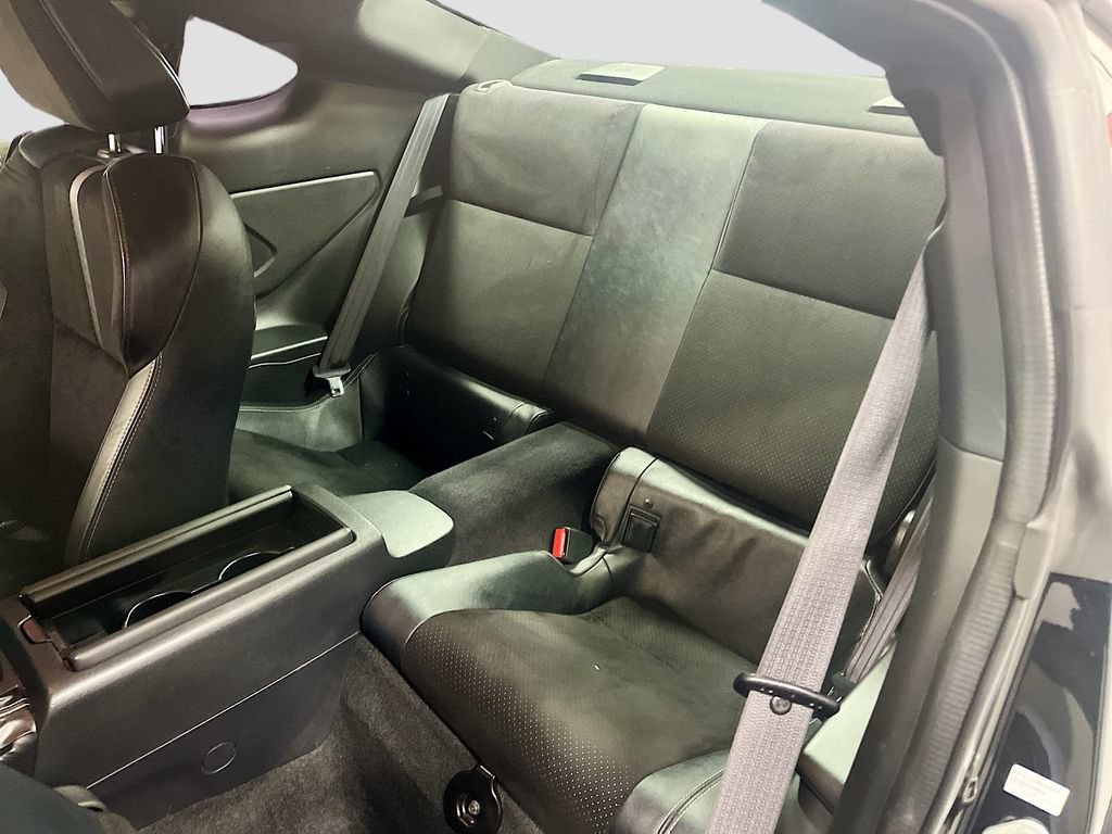 Used 2023 Toyota GR86 Premium w/ ALL Weather Mat Package (TMS) RWD image 23