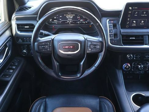 Used 2023 GMC Yukon AT4 w/ AT4 Premium Package AWD/4WD image 10