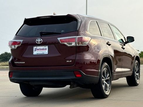 Used 2016 Toyota Highlander XLE FWD image 8