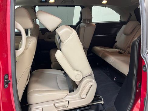 Used 2023 Honda Odyssey EX-L image 28